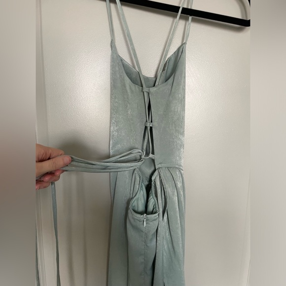 Lucy in the sky Sage green Tie Back Slit dress - Picture 4 of 6
